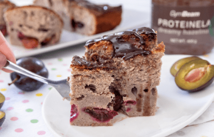 Przepis fitness: Ciasto śliwkowe w kubku na śniadanie